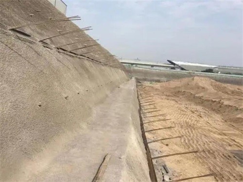 盘山河道边坡加固